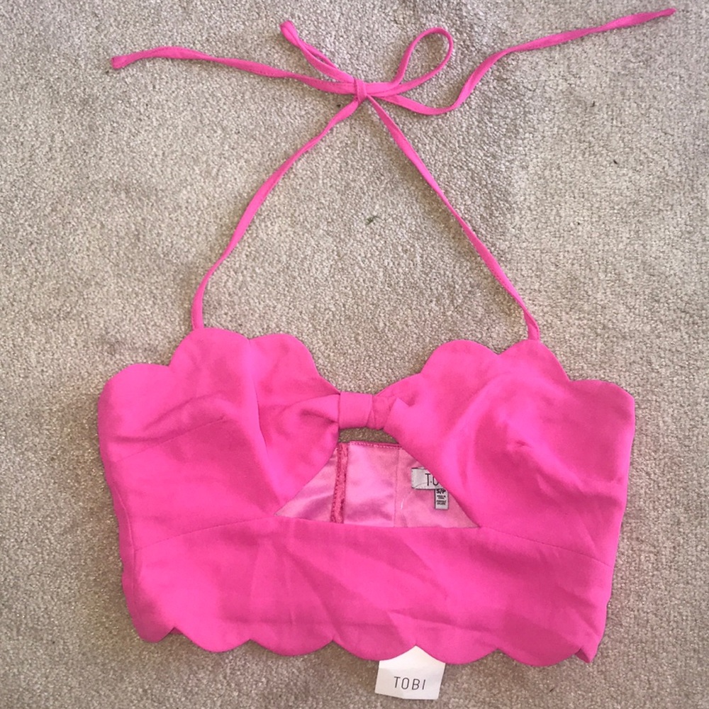 Pink scalloped crop top